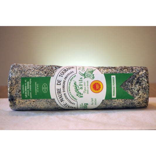 Sainte-Maure de Touraine - La petite France Vilnius - Goat cheese
