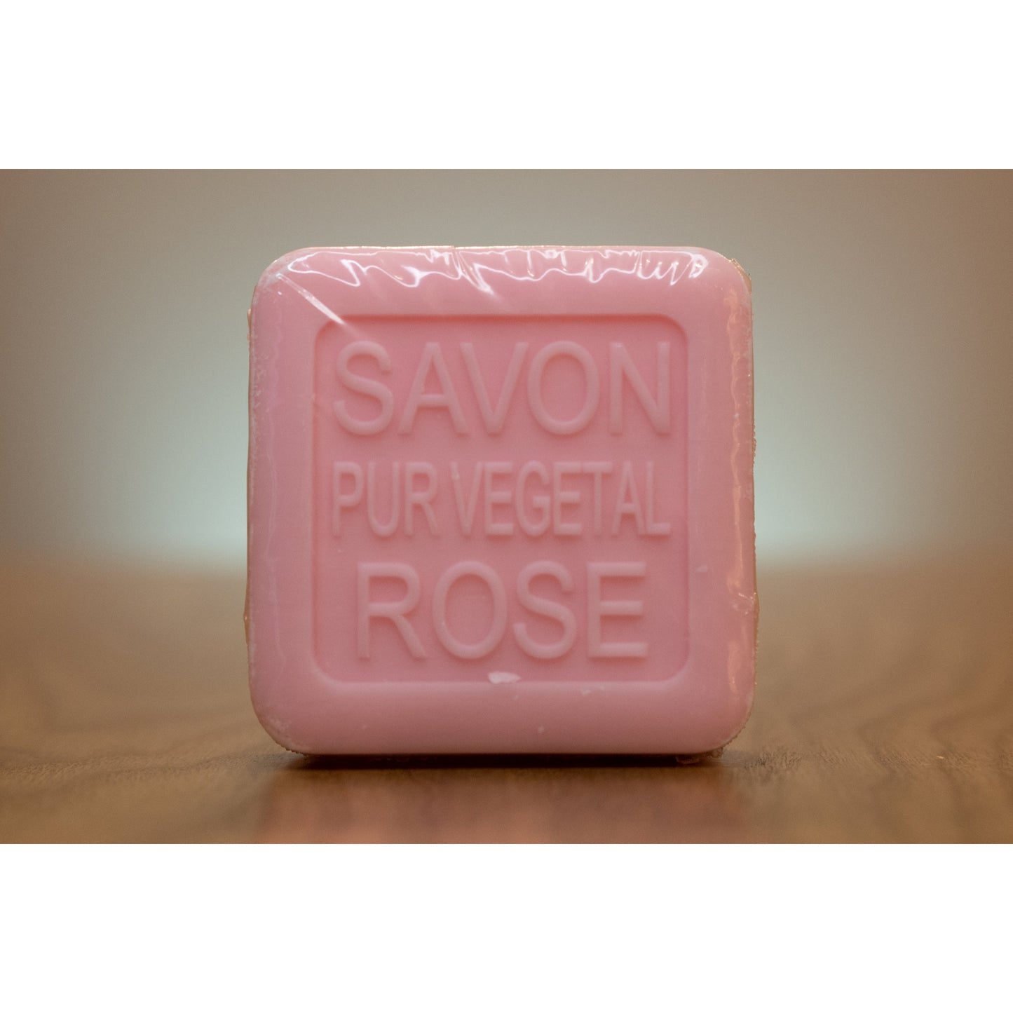 Rose Soap in "White Cats" Tin Box - La petite France Vilnius - Soap